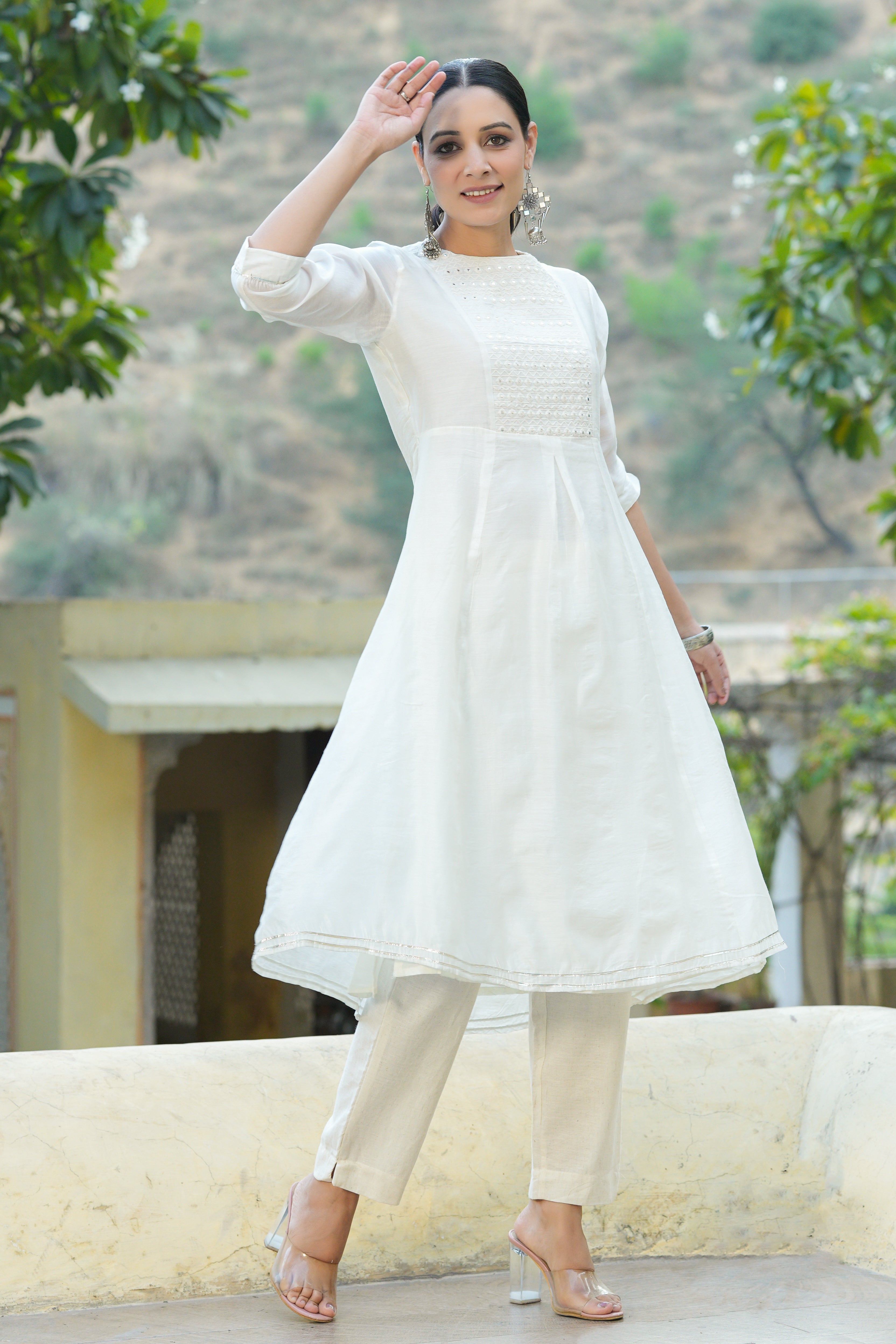 Buy White Long Casual Kurti For Women at Rs.950/Piece in kanyakumari offer  by Meeras Fashion